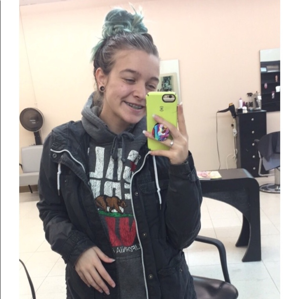 Meet your Posher, Sam